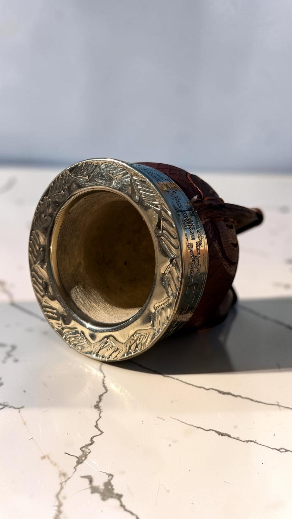 Imperial cuero repujado con virola cincelada